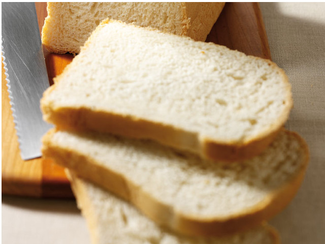 Homemade gluten-free sandwich loaf